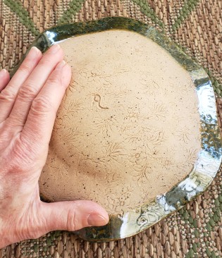 Lustrous Jade Textured Bowl